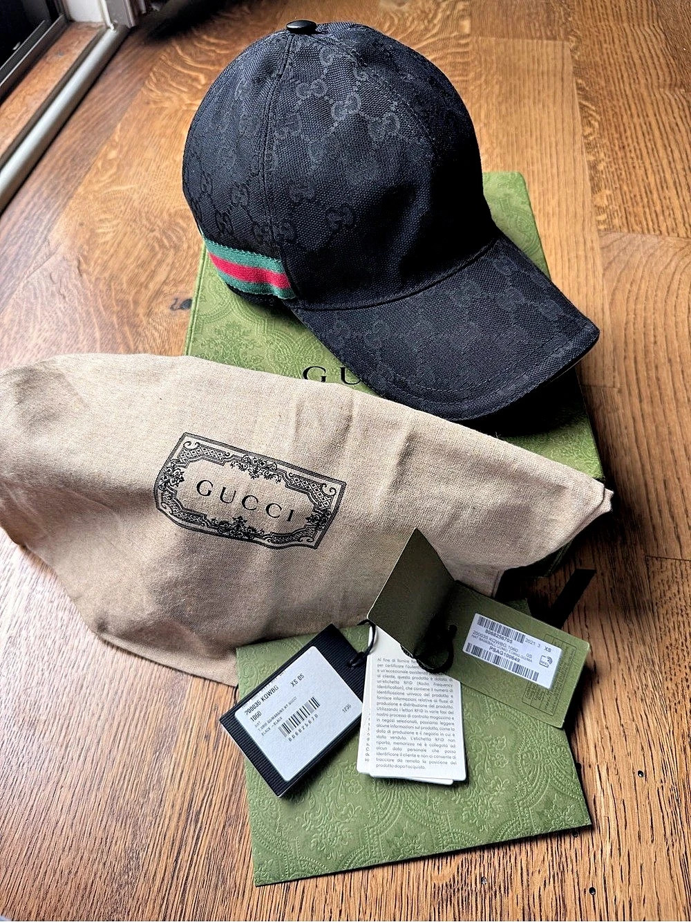 Authentic Gucci Original GG Canvas Baseball Hat w iconic green red web stripe 🧢